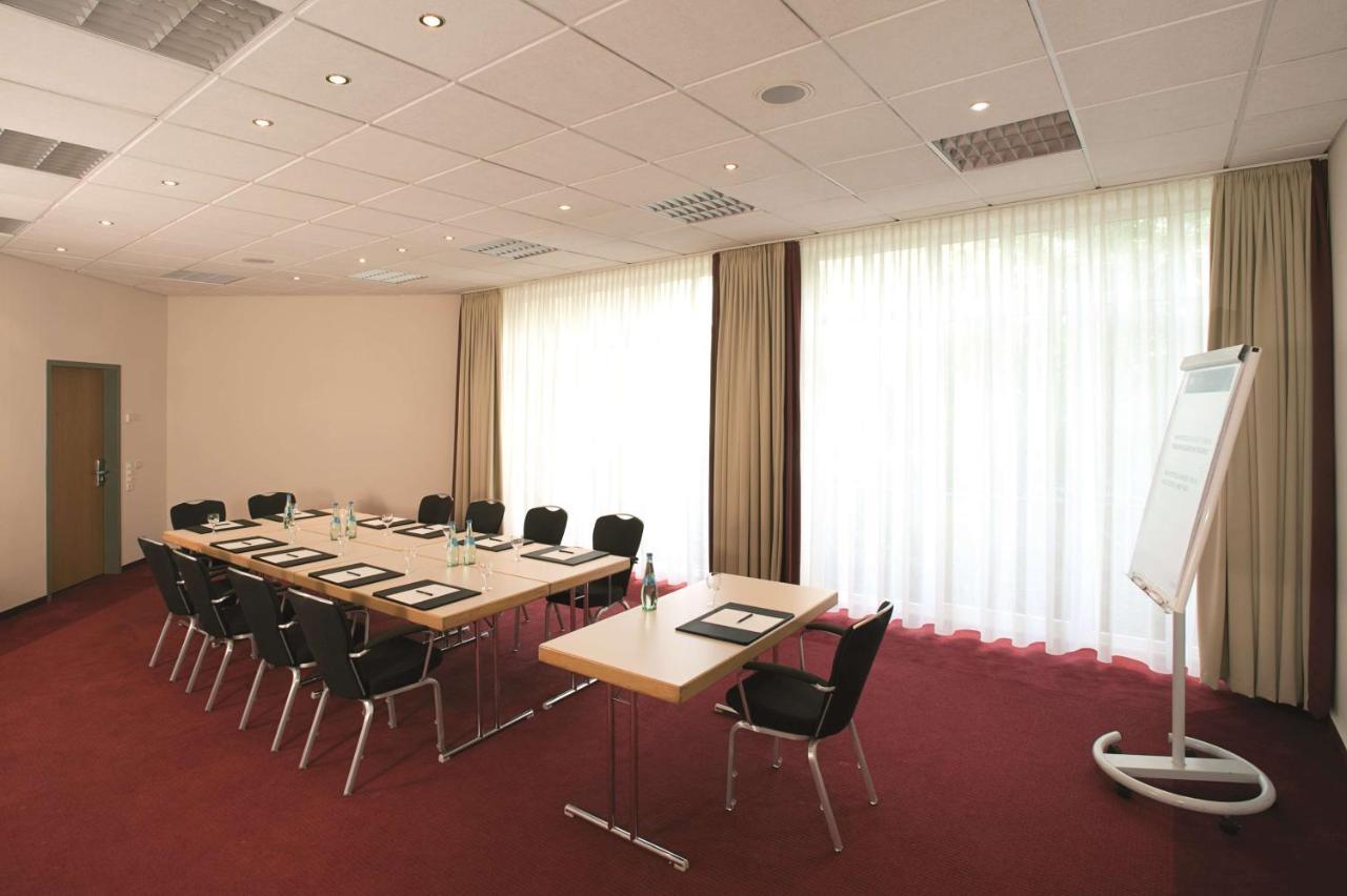 Nh Berlin Potsdam Conference Center Kleinmachnow Exterior foto